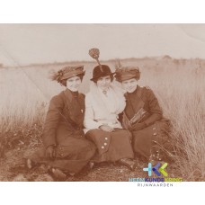 br137 Fietstocht, Paula, Leonie, en nicht